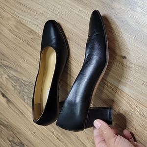 Valentina Black Leather Heel Pumps